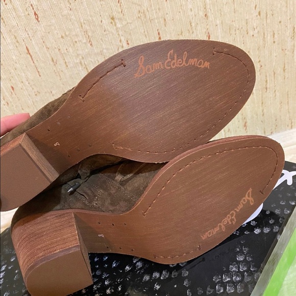 NWB Sam Edelman Mallard suede lace up booties - Picture 9 of 9